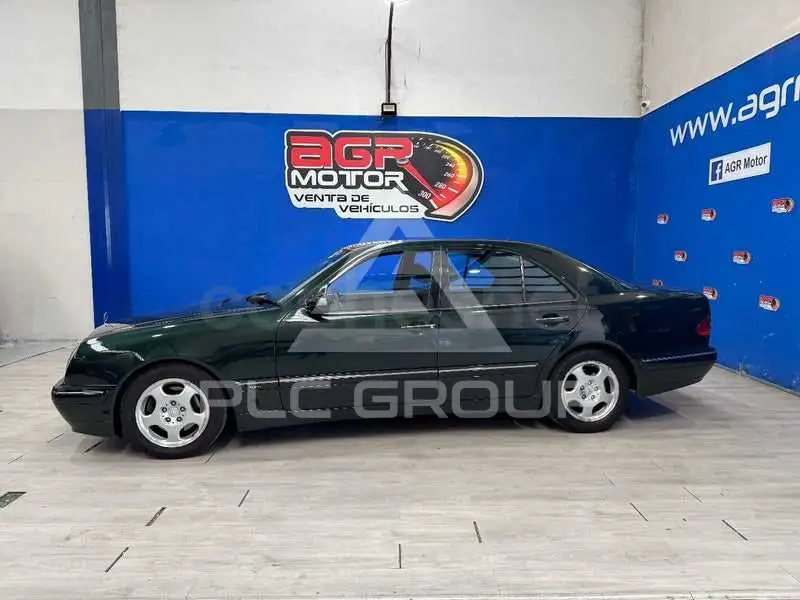2000 Mercedes Benz E-Class