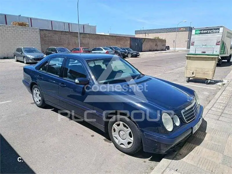 2000 Mercedes Benz E-Class