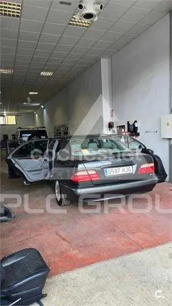 2000 Mercedes Benz E-Class