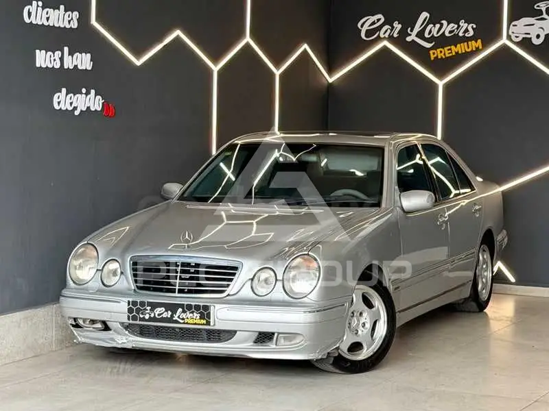 2000 Mercedes Benz E-Class