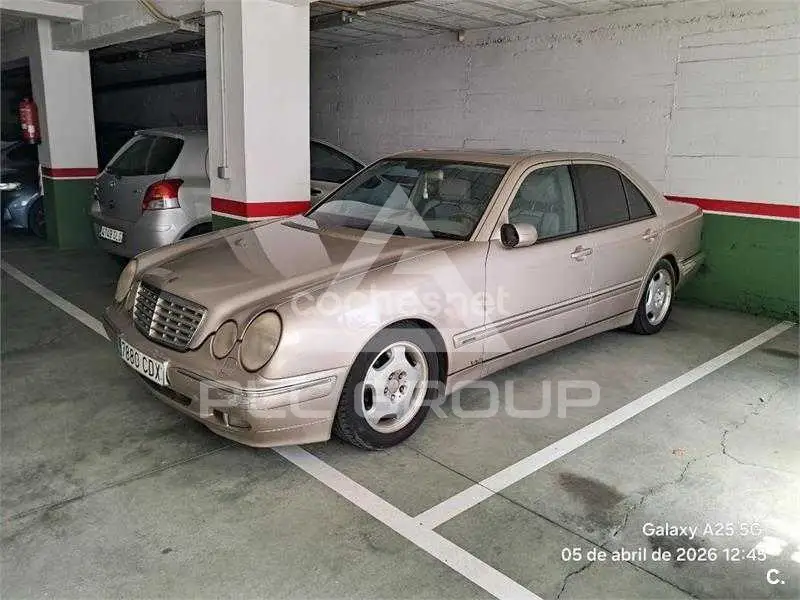 2000 Mercedes Benz E-Class