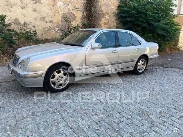 2000 Mercedes Benz E-Class