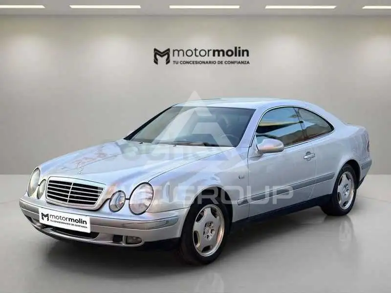 2000 Mercedes Benz Cla 350