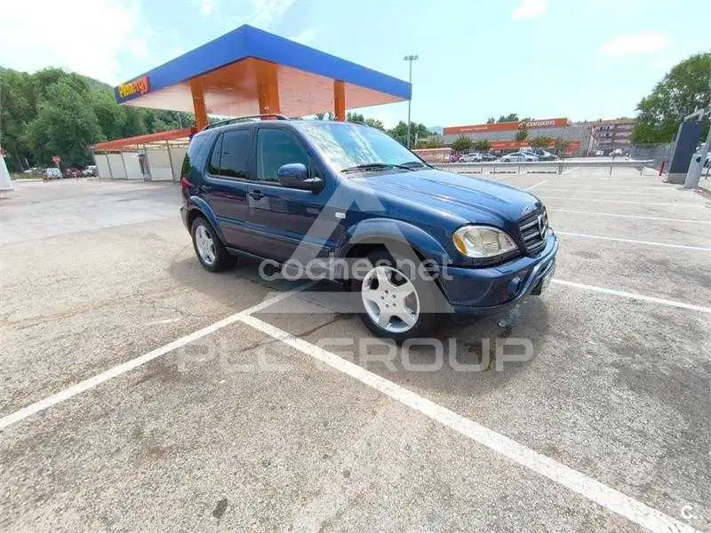 2000 Mercedes Benz M-Class