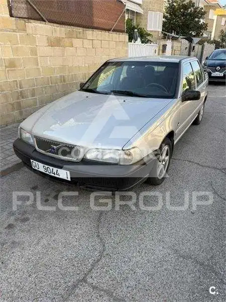 2000 Volvo S70