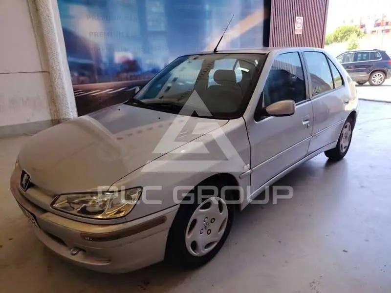 2000 Peugeot 306