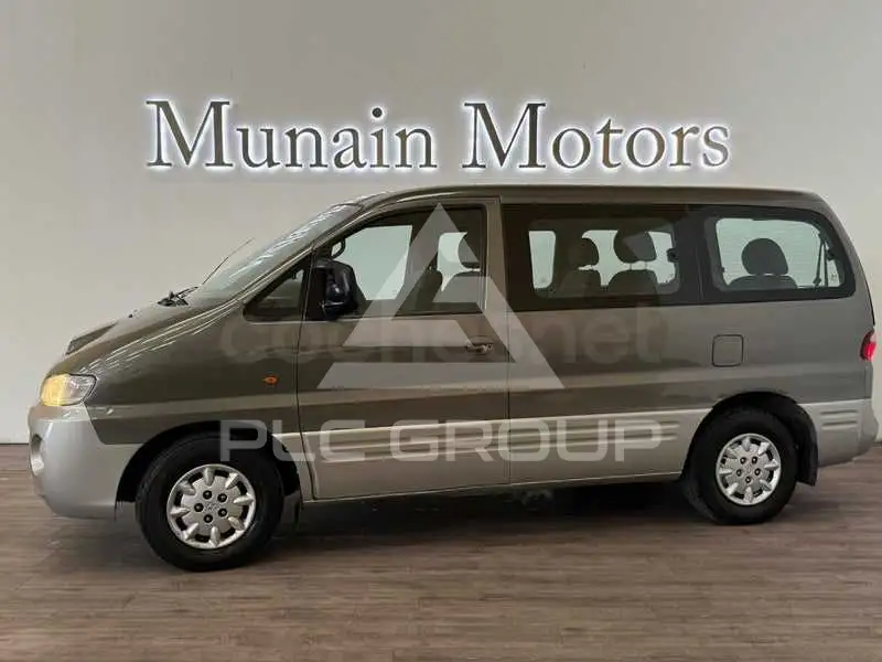 2000 Hyundai H-1