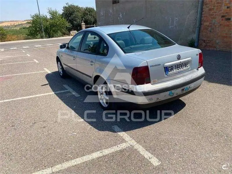 2000 Volkswagen Passat