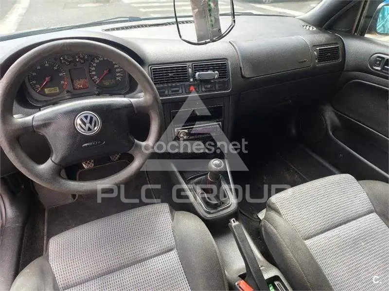 2000 Volkswagen GOLF