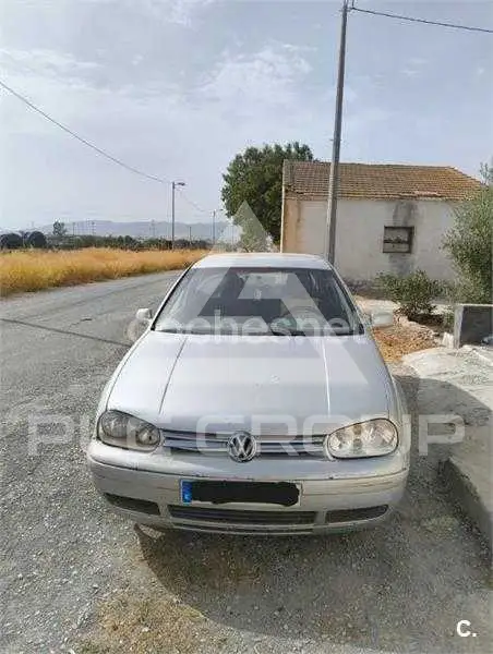2000 Volkswagen GOLF