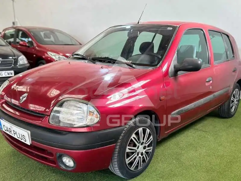 2000 Renault Clio