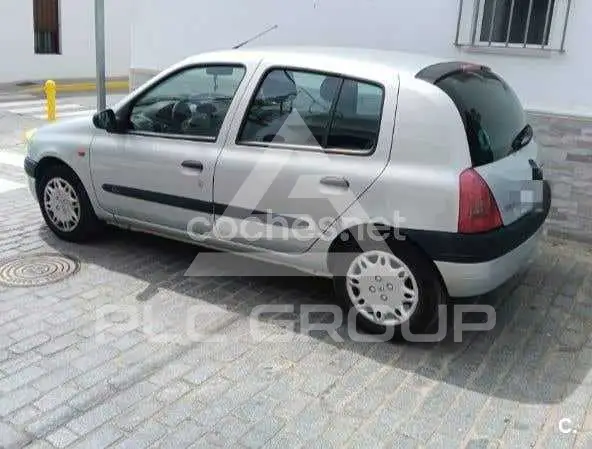 2000 Renault Clio
