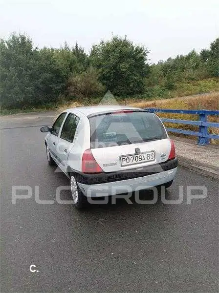 2000 Renault Clio