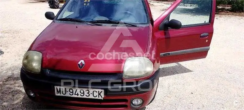 2000 Renault Clio
