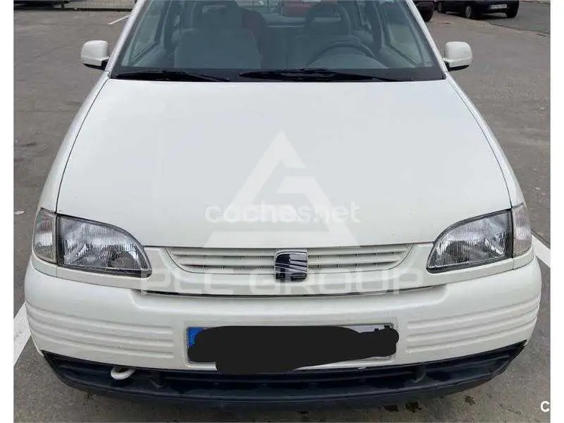 2000 Seat Arona