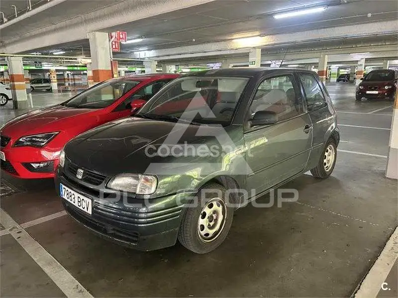 2000 Seat Arona
