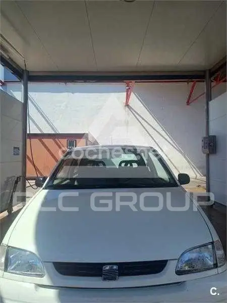 2000 Seat Arona