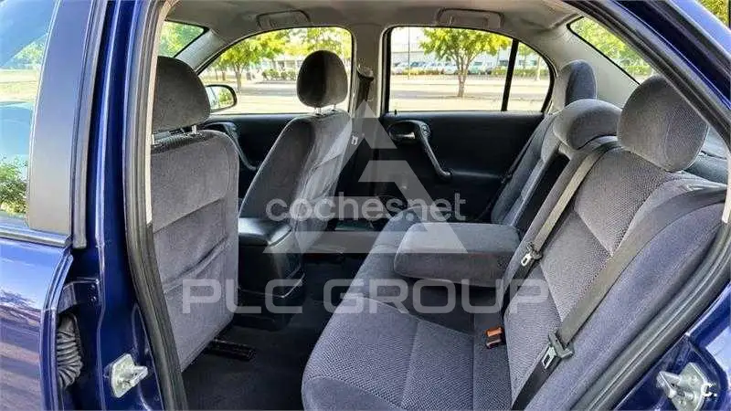 2000 Opel Vectra