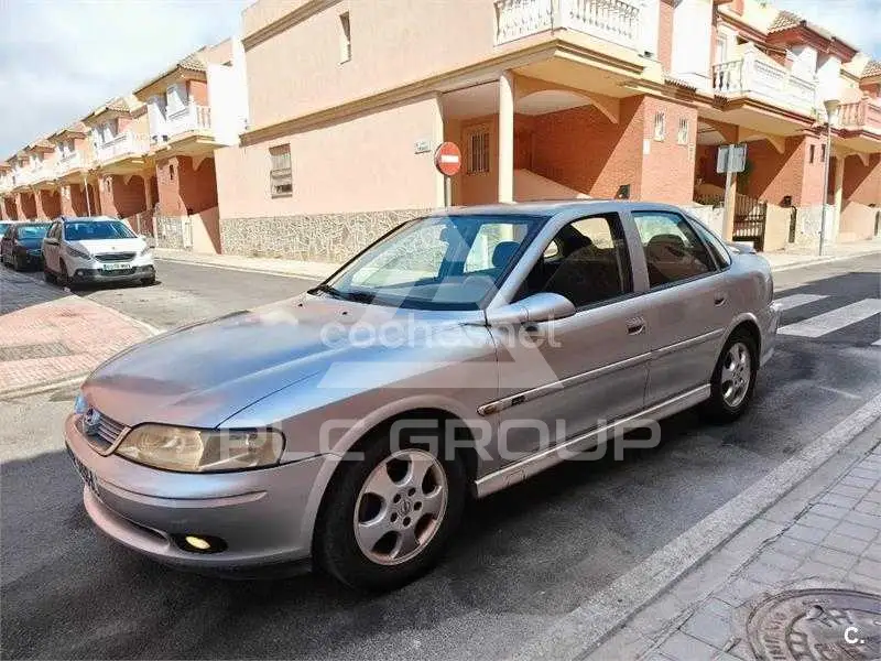 2000 Opel Vectra