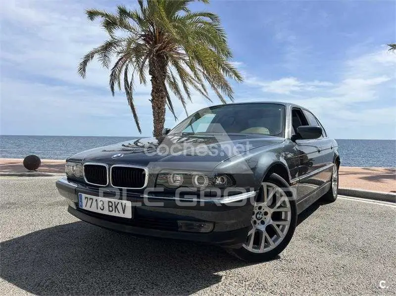 2001 BMW 7 series