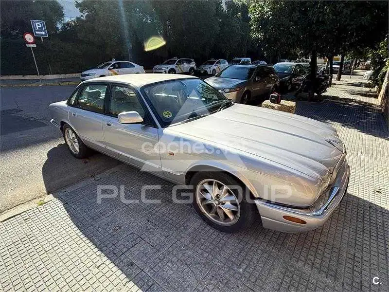 2001 Jaguar XJ