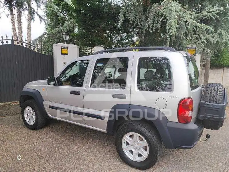 2001 Jeep CHEROKEE
