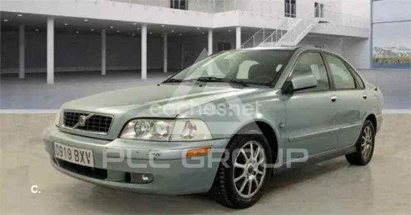 2001 Volvo S40