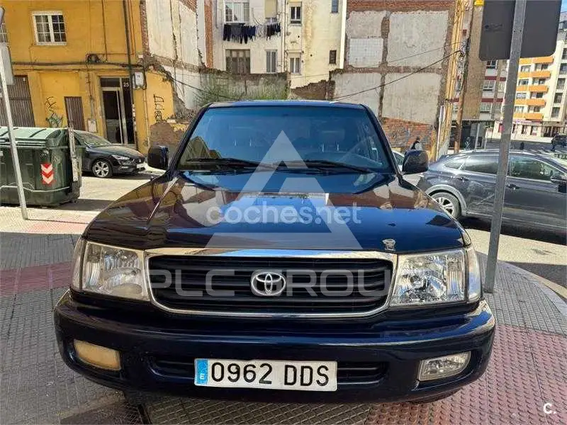 2001 Toyota LAND CRUISER