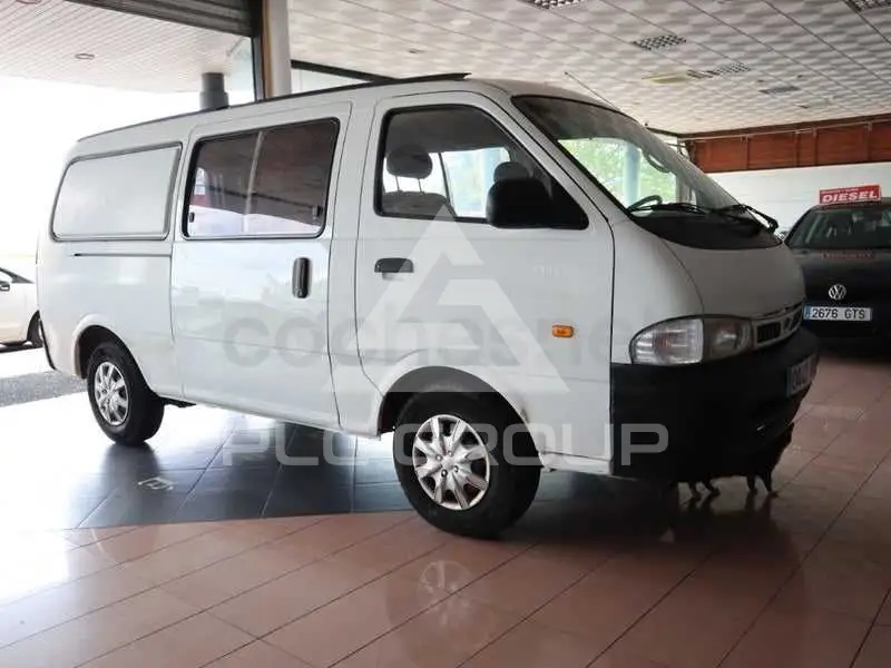 2001 KIA Pregio