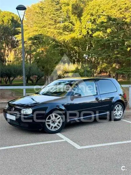 2001 Volkswagen GOLF