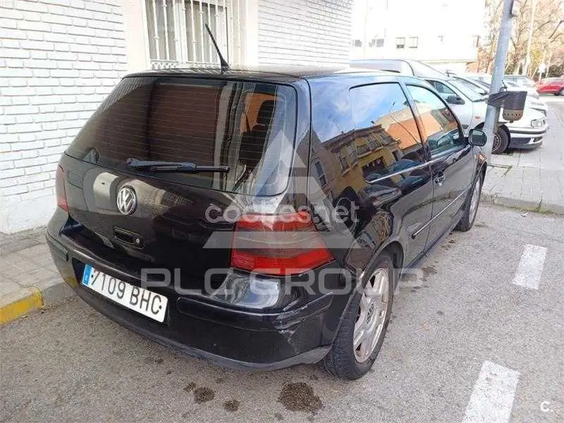 2001 Volkswagen GOLF