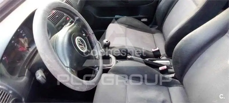 2001 Volkswagen GOLF