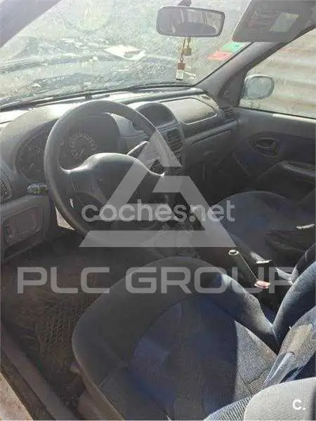2001 Renault Clio