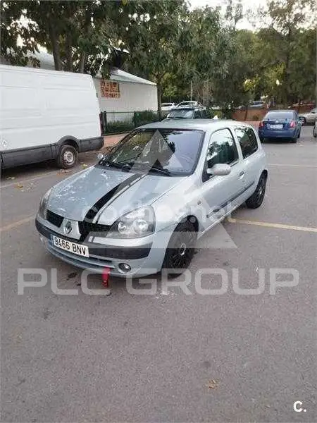 2001 Renault Clio