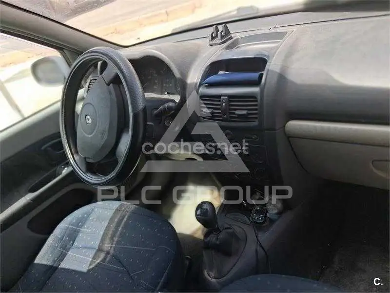 2001 Renault Clio