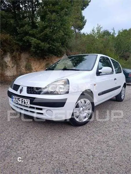 2001 Renault Clio