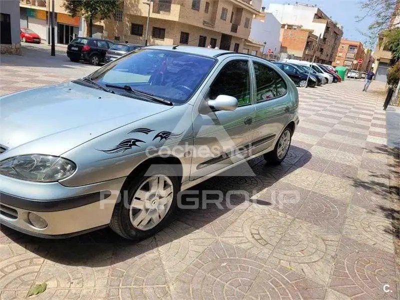 2001 Renault Megane