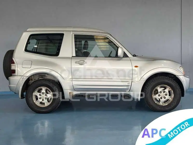 2002 Mitsubishi MONTERO