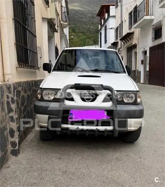 2002 Nissan Terrano