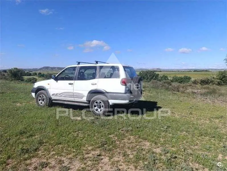 2002 Nissan Terrano
