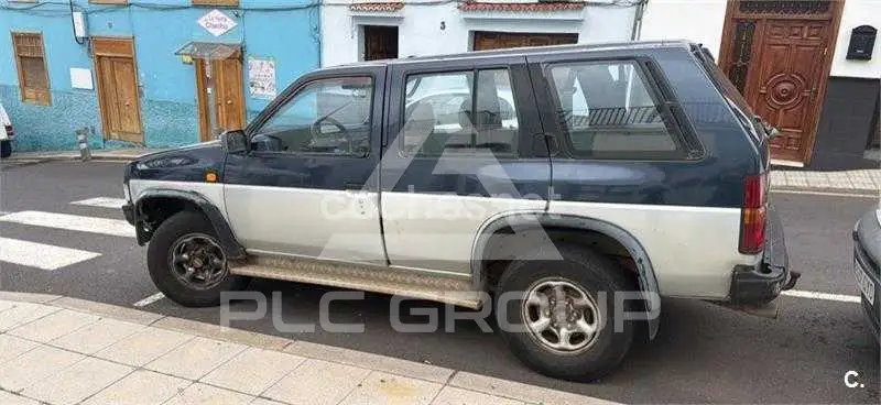 2002 Nissan Terrano