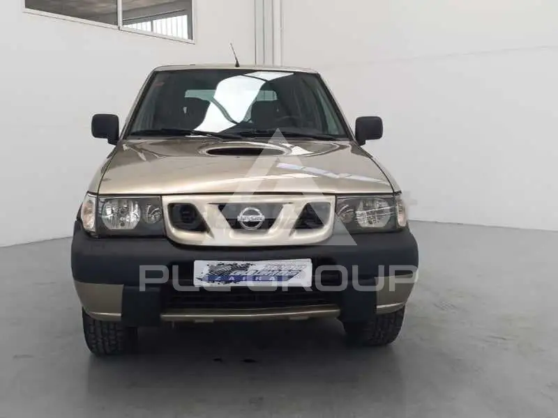 2002 Nissan Terrano