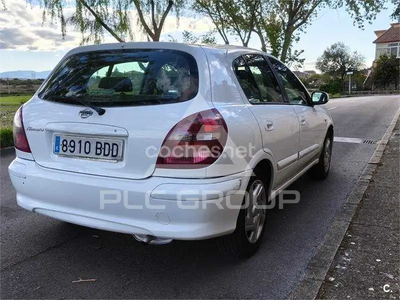 2002 Nissan ALMERA