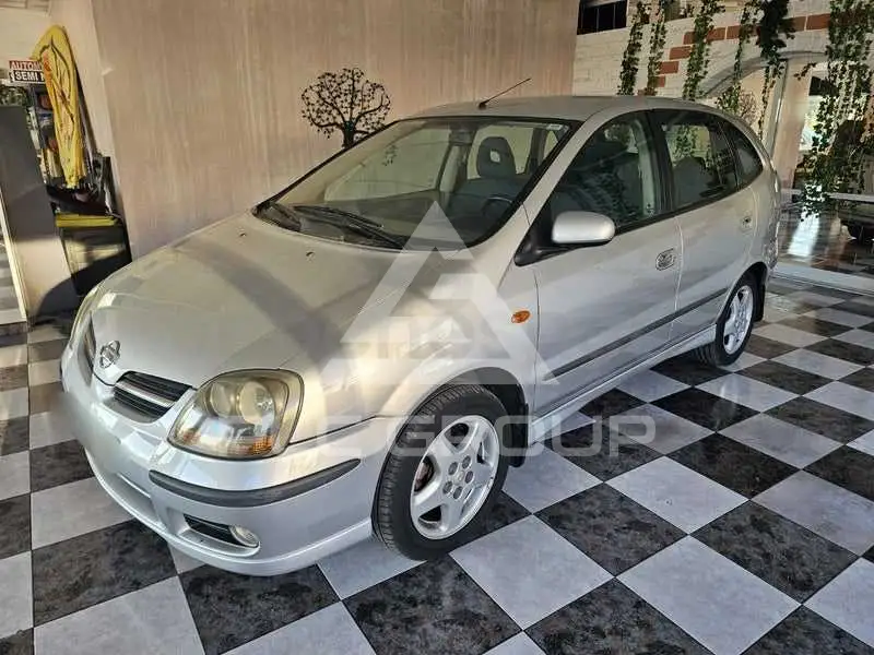 2002 Nissan ALMERA TINO