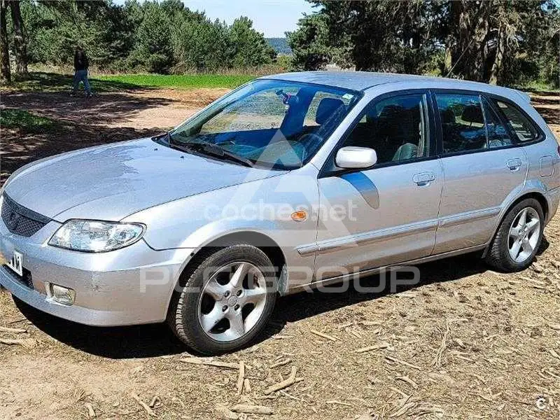 2002 Mazda 323