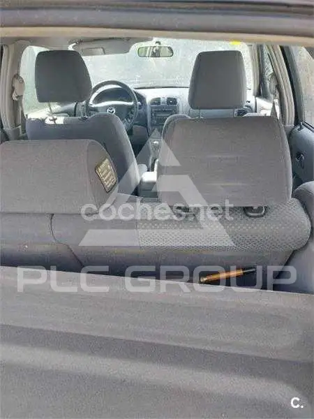 2002 Mazda 323