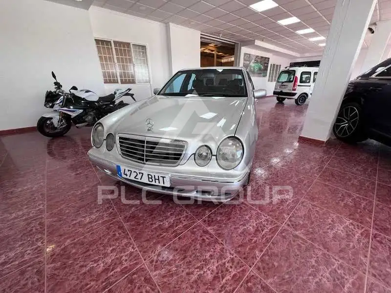 2002 Mercedes Benz E-Class