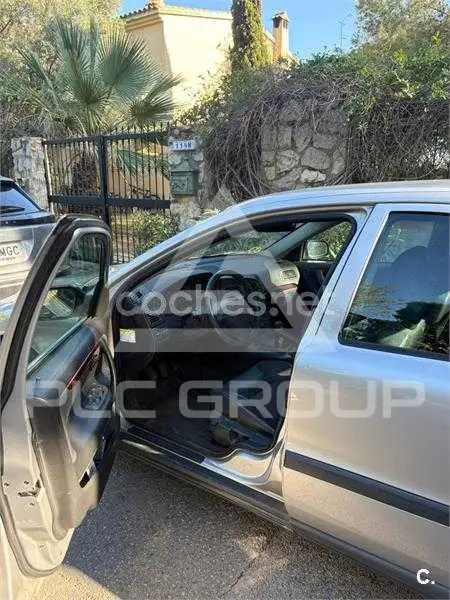 2002 Volvo S60