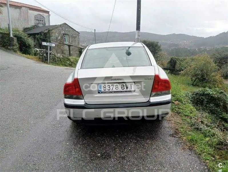 2002 Volvo S60