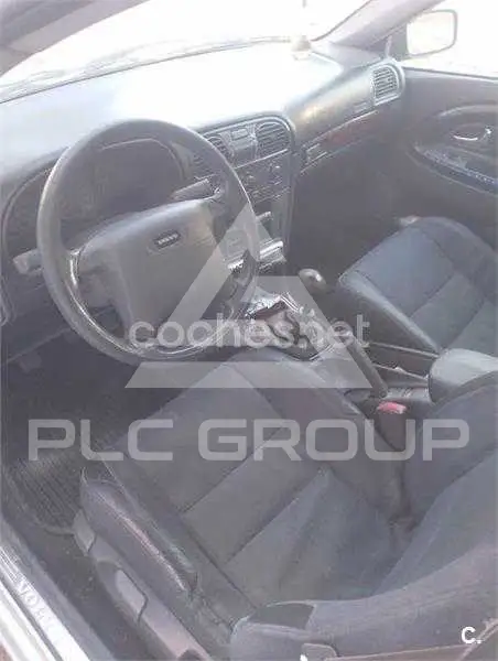 2002 Volvo S40